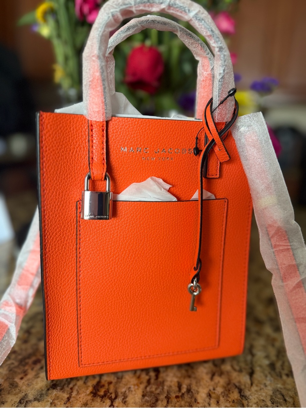 🧡 MARC JACOBS The Grind Mini Tote Bag Dragon Fire Orange NWT Crossbody - Picture 12 of 16